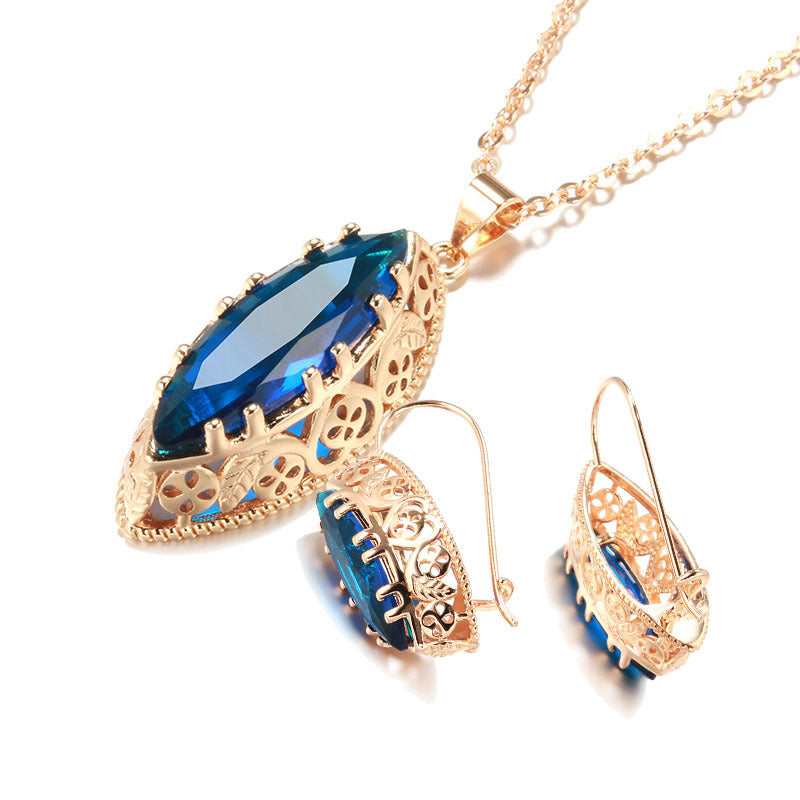 💎 Conjunto de 【collar + pendientes】 adornado con elegantes tréboles de cuatro y tres hojas