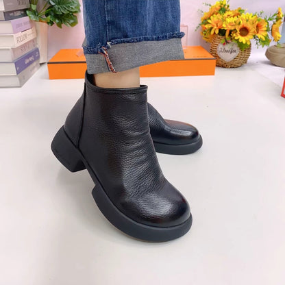💟2025 Botas de mujer de alta gama para otoño e invierno, con exterior de piel y suela blanda, sin olor, resistentes al desgaste y resistentes al agua.