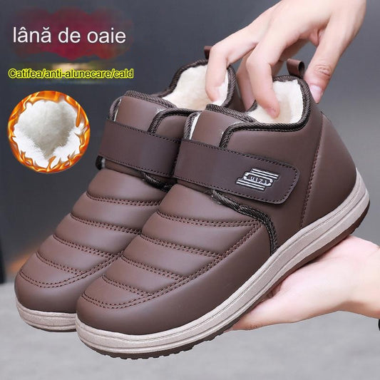 【39-44】🔥2025 zima novi stil plus baršun i podebljana prava koža vodootporne i neklizajuće muške cipele