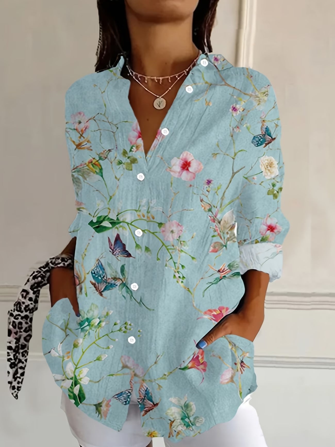 👚【S-3XL】 Letnia modna bluzka z dekoltem w serek i nadrukiem, wygodna w noszeniu, wyszczuplająca sylwetkę