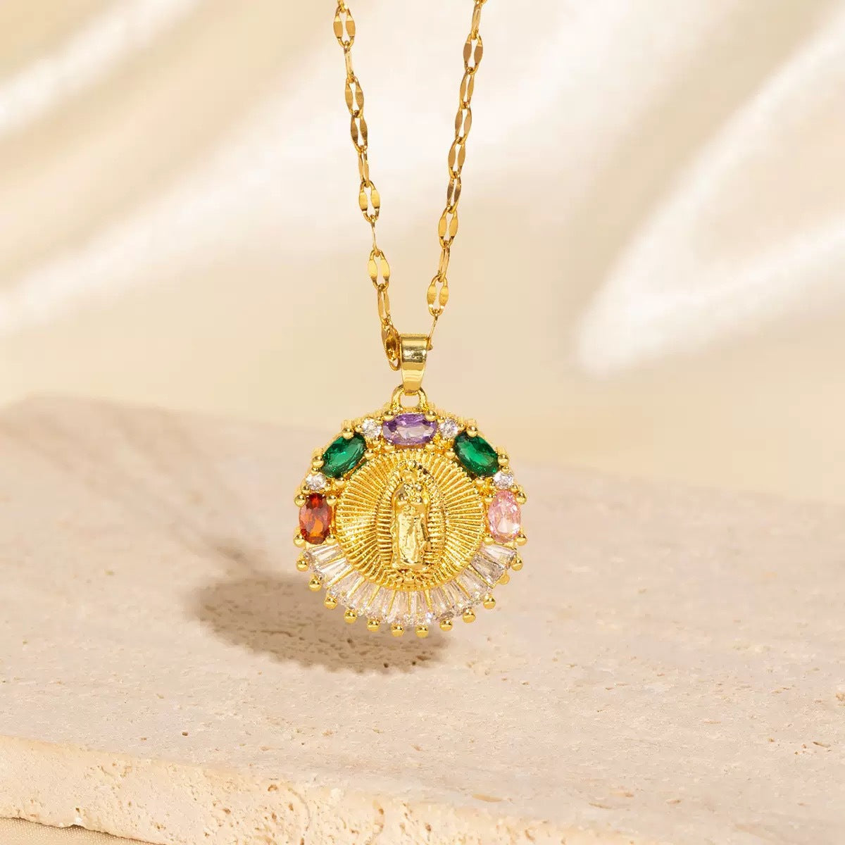 ⏳Último día: 50% de descuento✨Collar de lujo, collar dorado con diseño en relieve de la Virgen María