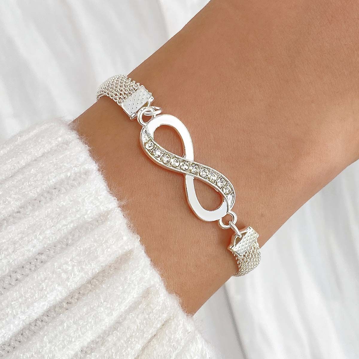 ✨【Kupite 1, dobijte 1 gratis】✨Ženska narukvica za sreću izrađena od 925 srebra